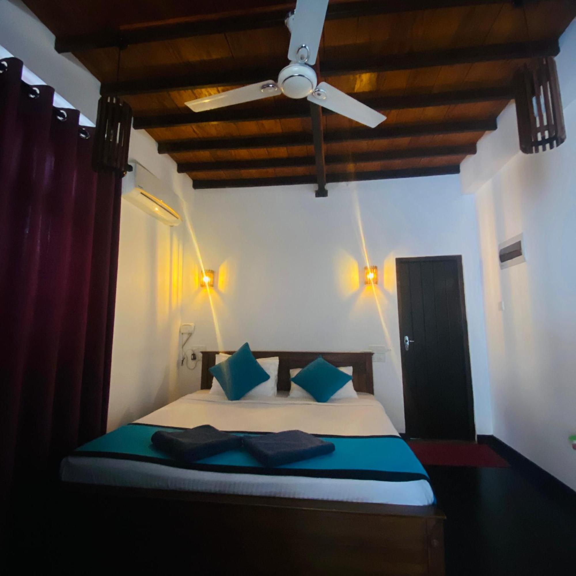 Shima Guni Beach Club Hotel Matara Bilik gambar